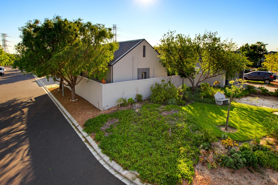 3 Bedroom Property for Sale in Aan de Wijnlanden Western Cape